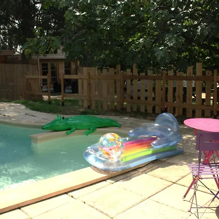 Chalé 3 En Bois Avec Acces Piscine